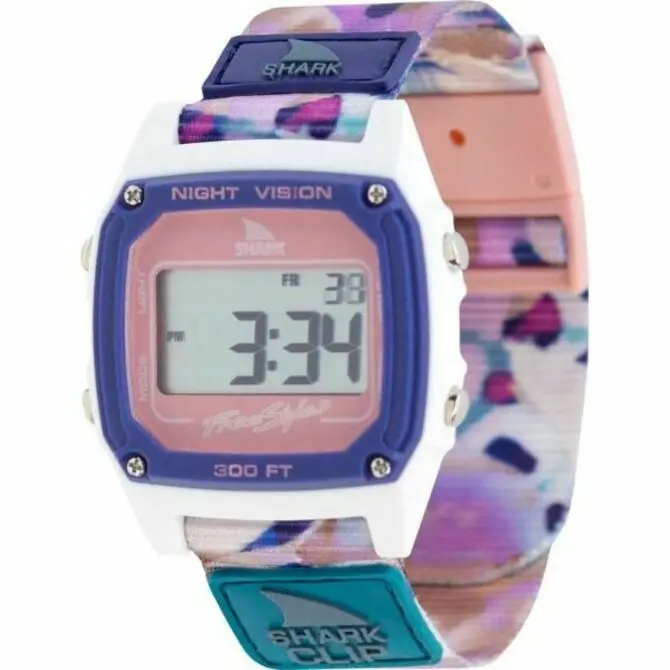 Freestyle- Sage Erikson Classic Clip Pink Paint 1